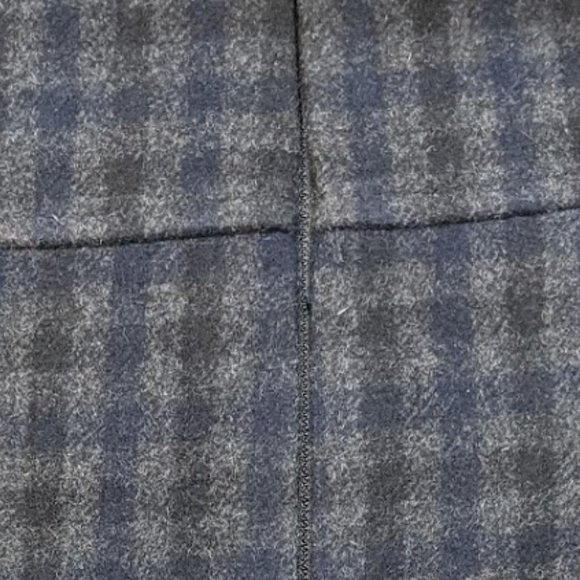 Kenar Petite Plaid Mini Skirt, Sz. 6p - Picture 3 of 4